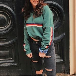 La hearts, cropped green sweatshirt. Size xs.